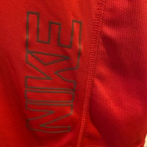 ❤️Youth XL DRI-FIT POLYESTER NIKE T-SHIRT❤️